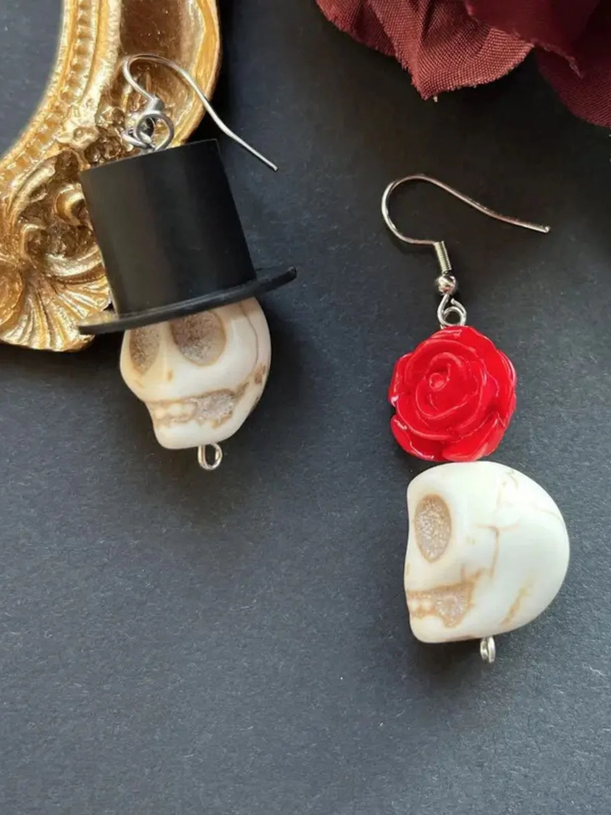 Vintage Schädel Rose Halloween Ohrringe - Image 2