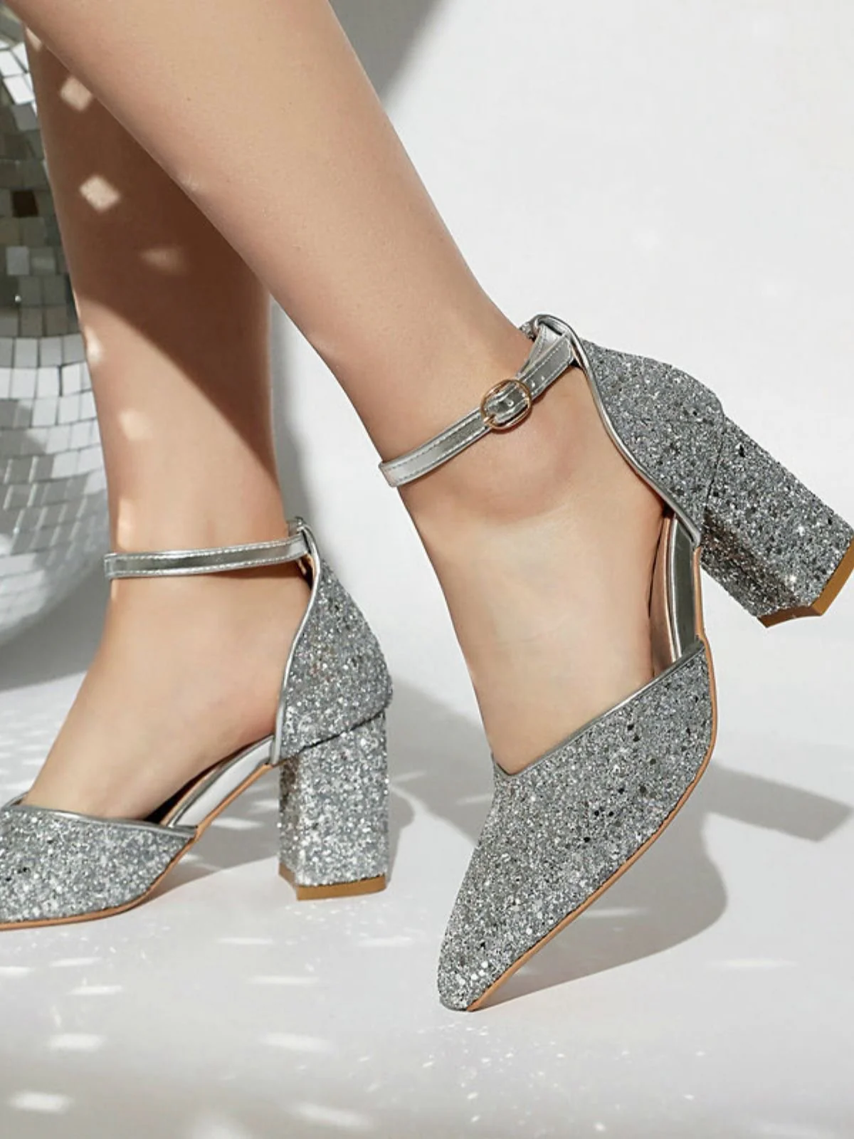 Vintage Spitze Zehen Glitzer Blockabsatz Pumps - Image 5