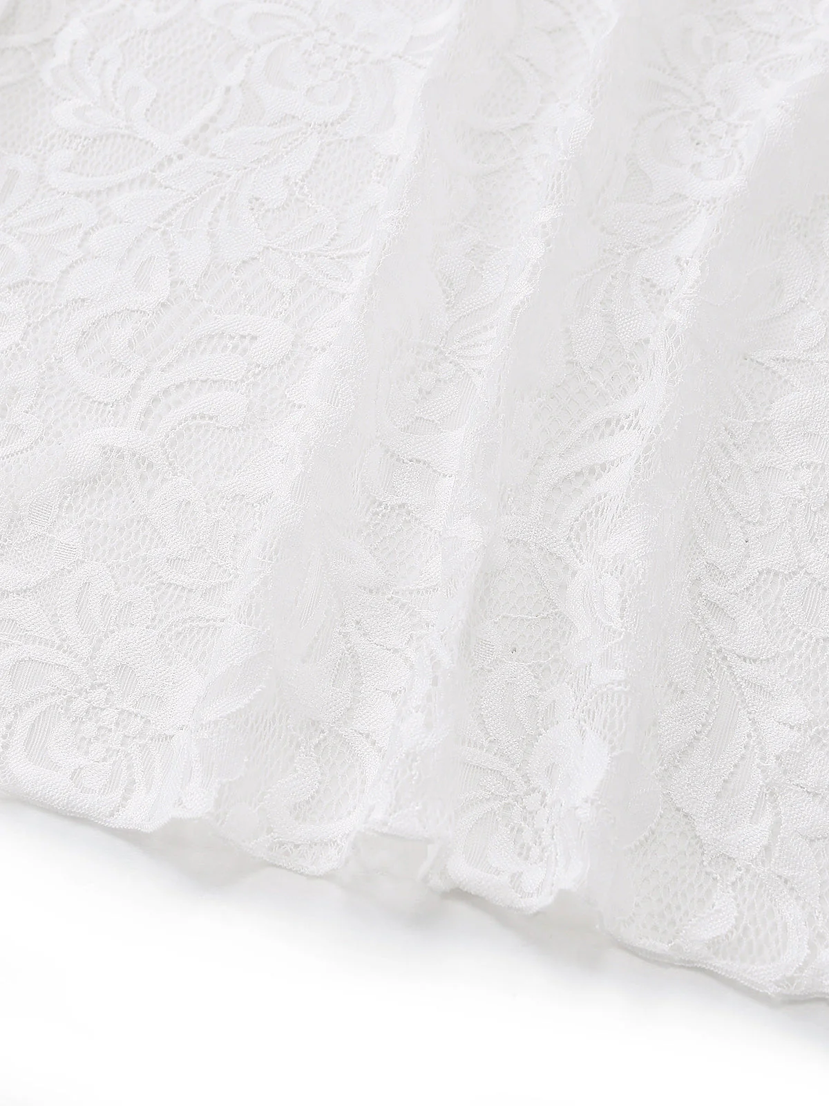 [Vorverkauf] Weißes 60er Maxi-Cover-Up mit Spitze und Glockenärmel - Image 8