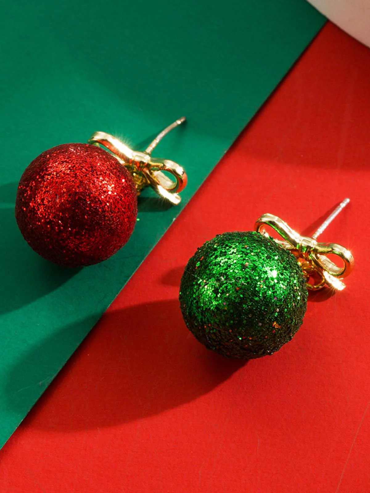 Weihnachten Ball Bogen Pailletten Stud Ohrringe - Image 2